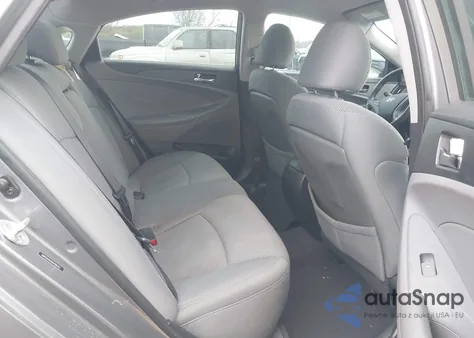 2013 Hyundai Sonata Gls z USA, uszkodzony, nr VIN 5NPEB4AC0DH795351